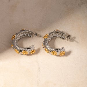 1 pair classic series retro flower stainless steel  gold plated women hoop earrings h5
